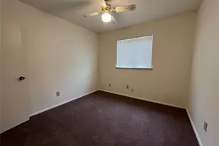 1435 Brook Meadow Cir, Lancaster, TX 75134 - Photo 12