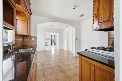 2634 Emmett Street, Dallas, TX 75211 - Photo 12