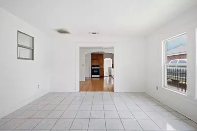 2634 Emmett Street, Dallas, TX 75211 - Photo 6