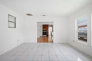 2634 Emmett St, Dallas, TX 75211 - Photo 6