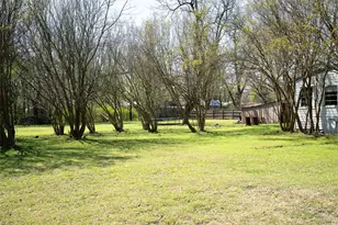 631 W Austin, Paris, TX 75460 - Photo 24