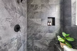 13325 Bee St, Farmers Branch, TX 75234 - Photo 16