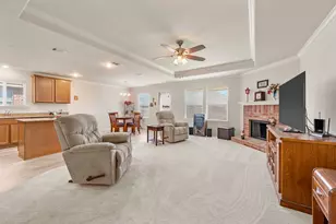 704 Bastrop Dr, Arlington, TX 76002 - Photo 6