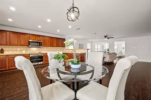 5311 Freestone Dr, Grand Prairie, TX 75052 - Photo 14