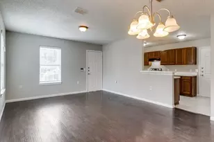 2621 Choice St, Dallas, TX 75215 - Photo 2