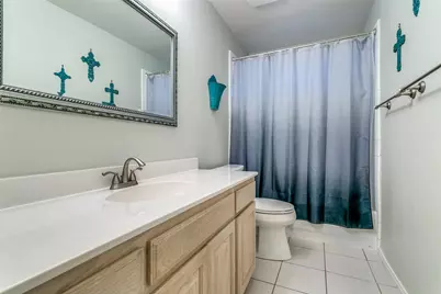 977 Valley View Drive, Lewisville, TX 75067 - Photo 16