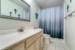 977 Valley View Dr, Lewisville, TX 75067 - Photo 16