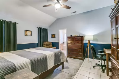 977 Valley View Drive, Lewisville, TX 75067 - Photo 20