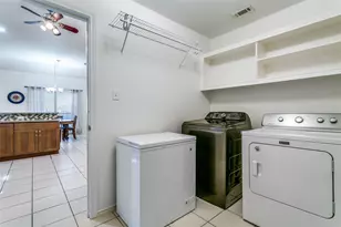 977 Valley View Dr, Lewisville, TX 75067 - Photo 12