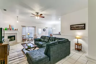 977 Valley View Dr, Lewisville, TX 75067 - Photo 6