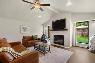 10111 Shadyview Dr, Dallas, TX 75238 - Photo 14