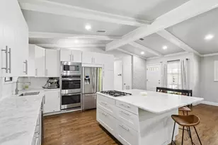 10111 Shadyview Dr, Dallas, TX 75238 - Photo 8