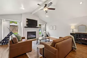 10111 Shadyview Dr, Dallas, TX 75238 - Photo 16