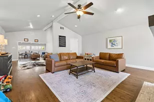 10111 Shadyview Dr, Dallas, TX 75238 - Photo 16