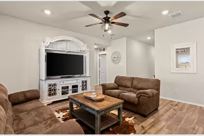 7209 Canadian Drive, China Spring, TX 76633 - Photo 6