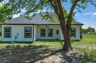 1569 Well Service Rd, Bowie, TX 76230 - Photo 30