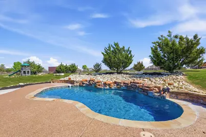 13850 James Ranch Court, Justin, TX 76247 - Photo 4