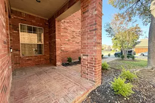 532 Silver Maple Dr, Irving, TX 75063 - Photo 38