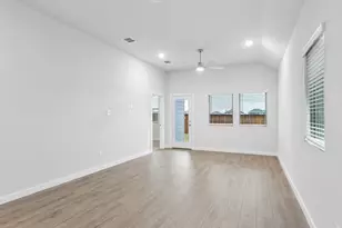 519 Towerglen Dr, McKinney, TX 75071 - Photo 10