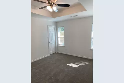 521 E Sears Street, Denison, TX 75021 - Photo 8