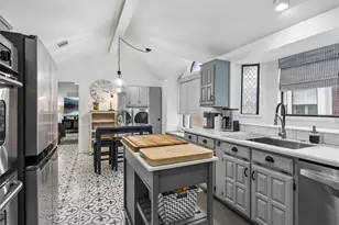 4210 N Hill Dr, Carrollton, TX 75010 - Photo 10