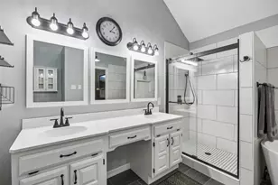 4210 N Hill Dr, Carrollton, TX 75010 - Photo 20