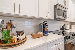 1219 Beaconsfield Lane, Arlington, TX 76011 - Photo 6