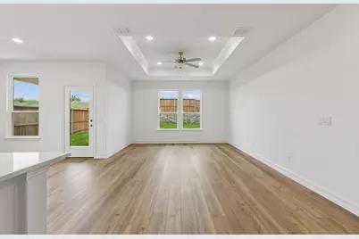 14501 Herschel Street, Pilot Point, TX 75009 - Photo 2