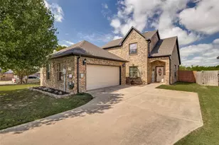1 Pleasant Valley, Sanger, TX 76266 - Photo 1