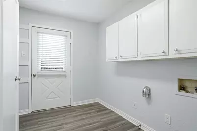2823 Ermine Way, Farmers Branch, TX 75234 - Photo 12