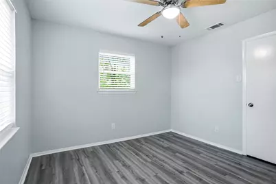 2823 Ermine Way, Farmers Branch, TX 75234 - Photo 18
