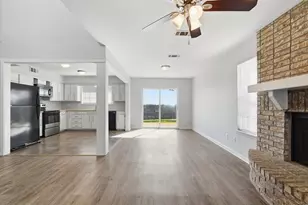 1885 Cliff View Dr, Lewisville, TX 75077 - Photo 8