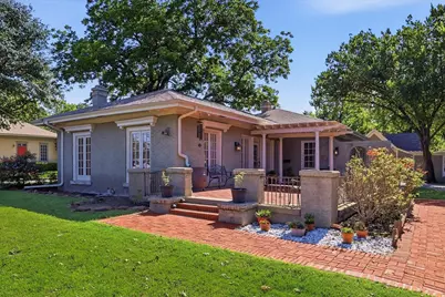 1306 N Locust Street, Denton, TX 76201 - Photo 1