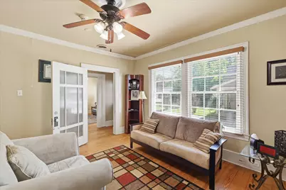 1306 N Locust Street, Denton, TX 76201 - Photo 10