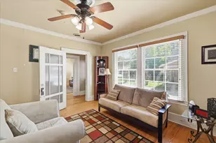 1306 N Locust St, Denton, TX 76201 - Photo 10