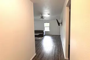 2831 Painted tr, Dallas, TX 75237 - Photo 8