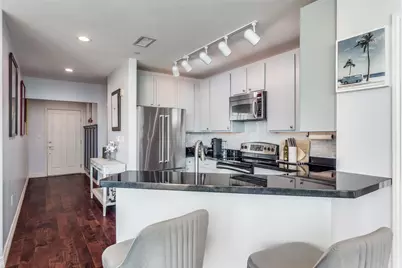 500 Throckmorton Street #908, Fort Worth, TX 76102 - Photo 2