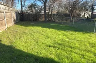 502 19th St, Grand Prairie, TX 75050 - Photo 14