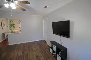 505 College, Italy, TX 76651 - Photo 2