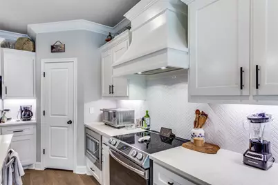 805 Woodhaven Court, Granbury, TX 76048 - Photo 12