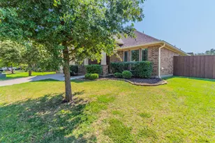 1104 Longhorn Drive, Aubrey, TX 76227 - Photo 24