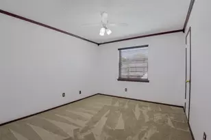 701 Del Mar Ln, Arlington, TX 76012 - Photo 20