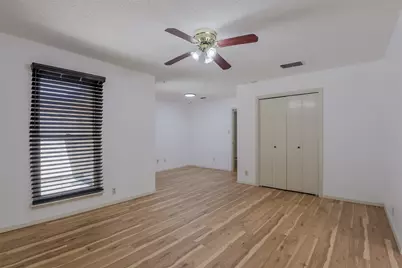 701 Del Mar Lane, Arlington, TX 76012 - Photo 14