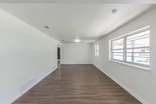 1017 Arlena Dr, Arlington, TX 76012 - Photo 4