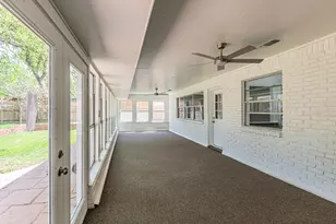 1017 Arlena Dr, Arlington, TX 76012 - Photo 36