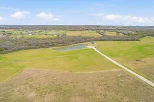 110 Drovers Dr, Cleburne, TX 76031 - Photo 36