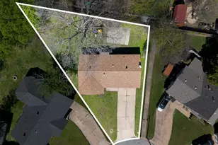 308 Jasmine Ct, Burleson, TX 76028 - Photo 4