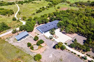 1431 FM85, Ennis, TX 75119 - Photo 2