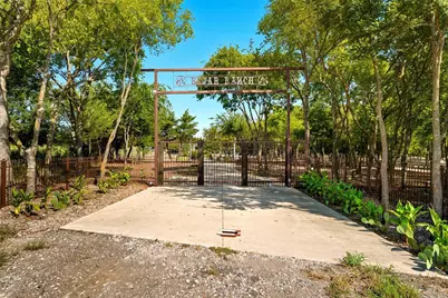 1431 Fm 85, Ennis, TX 75119 - Photo 2