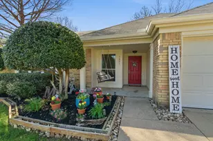 7801 Defender Ln, Rowlett, TX 75089 - Photo 4